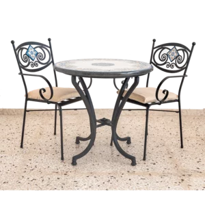 Table en pierre de lave avec céramique Caltagirone décorée à la main avec 2 chaises en fer, dm 85cm