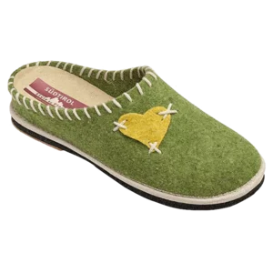 Babouches tyroliennes vert sauge, modÃ¨le Cuore Tacco