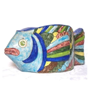 Fischförmige Schatulle aus glasierter Keramik